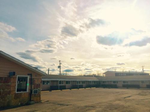 Manning Hotel | Hillcrest Motel