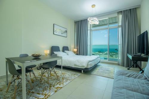 Al Sufouh 1 Apartment | Hilliana Tower - Cozy Studio with Sea View