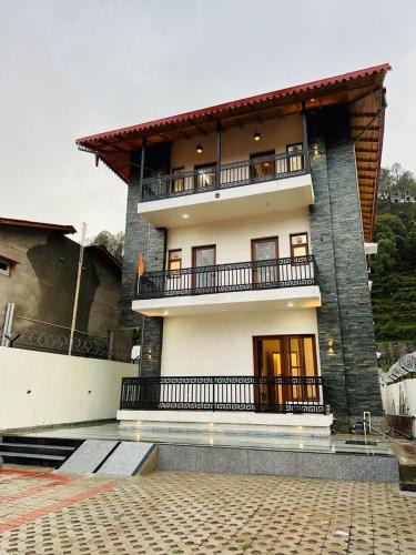 Shyamkhet House | HILLS CROWN Key Shree Bhawan