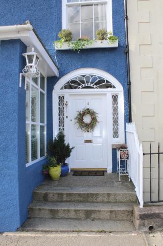 Rostrevor House | Hillside