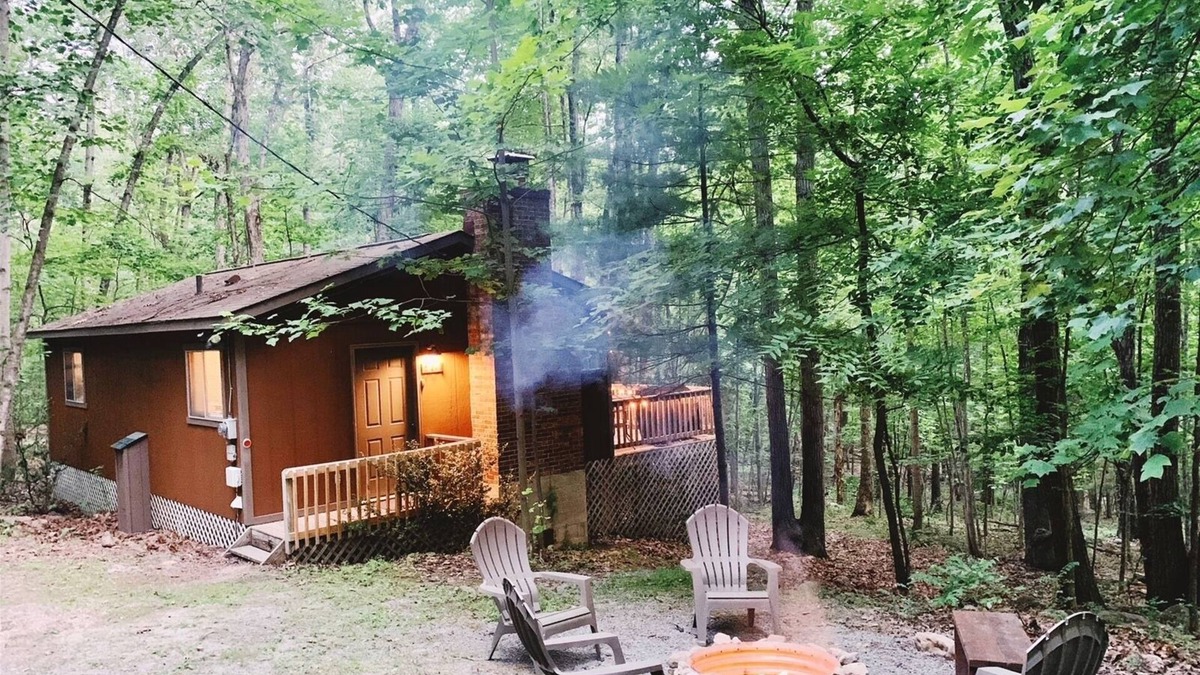 New Market Cabin | Hillside Haven | 2 Bed, 1 Bath