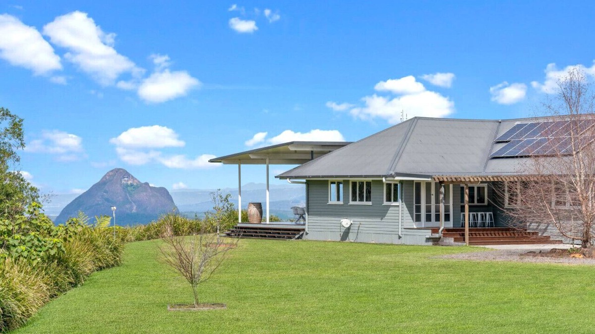 Bald Knob Apartment | Hillside House at Bald Knob