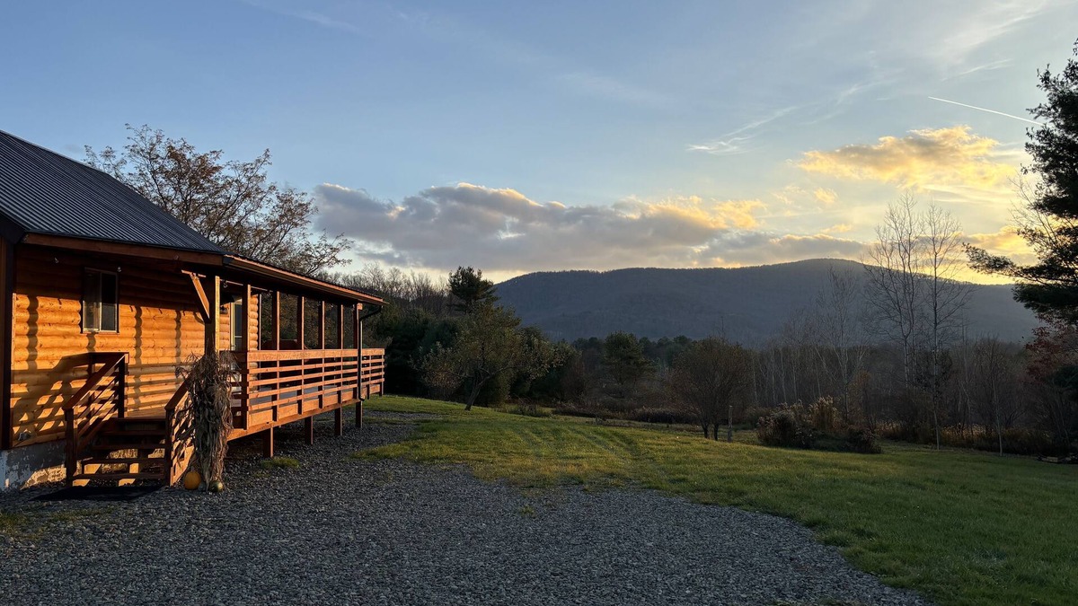 Hobart Cabin | Hillside View Cabin Retreat in Stamford, NY