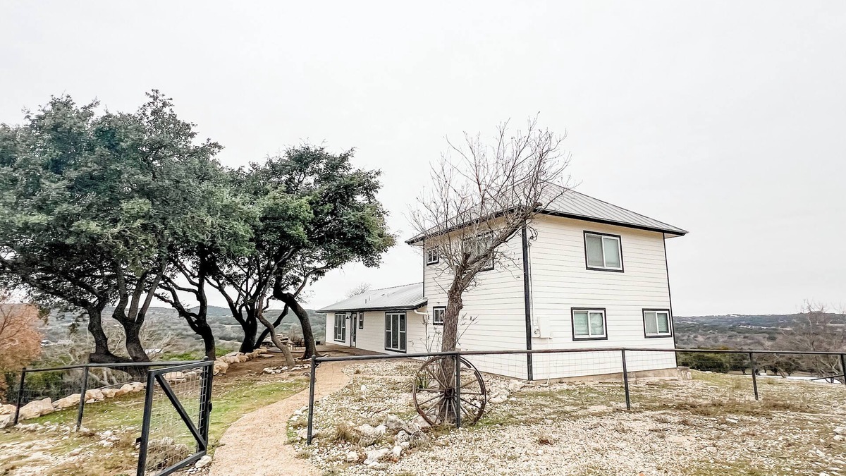 Boerne Other | Hilltop Haven on 31 acres w/Breathtaking Views, Horses, & Epic Fire Pit