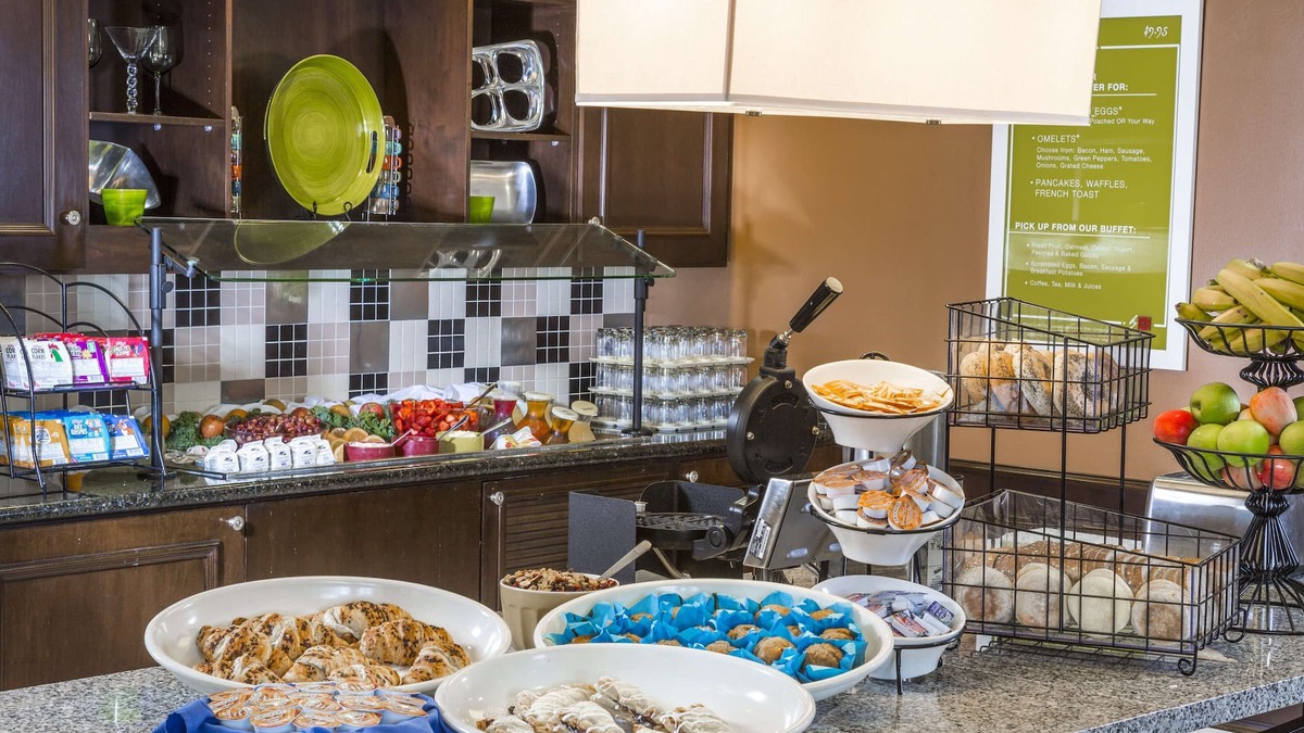 Hampton Hotel | Hilton Garden Inn Hampton Coliseum Central