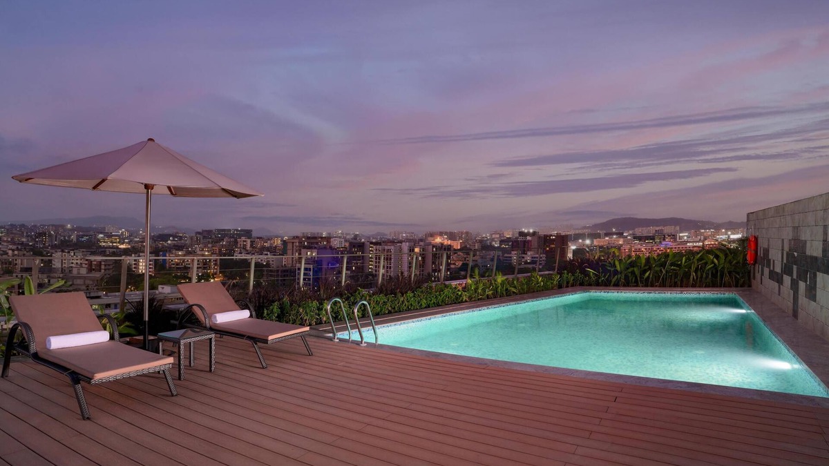 J B Nagar Hotel | Hilton Garden Inn Mumbai International Airport