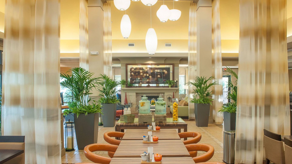 Northeast Pensacola Hotel | Hilton Garden Inn Pensacola Airport - Medical Center
