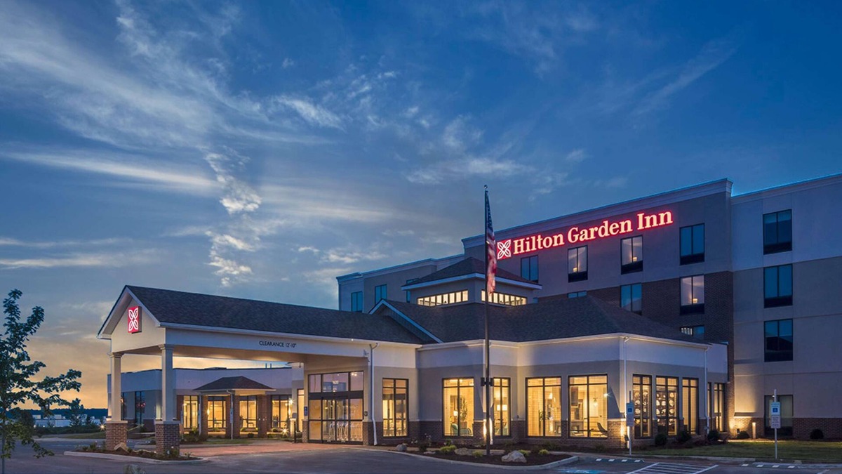 Moon Township Hotel | Hilton Garden Inn Pittsburgh Airport