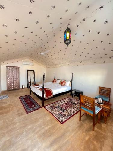 Amar Sagar Pol Resort | Hilton Heritage Resort