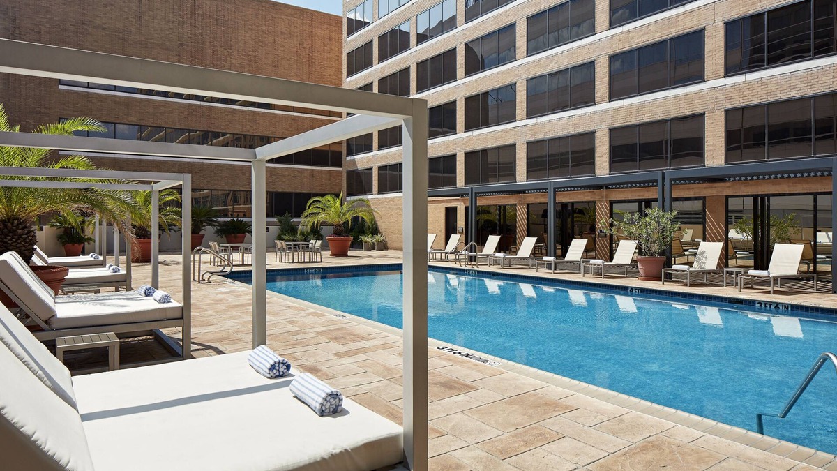 Southgate Hotel | Hilton Houston Plaza/Medical Center