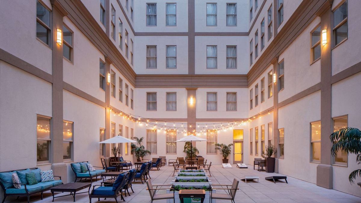 City Center Hotel | Hilton Richmond Downtown