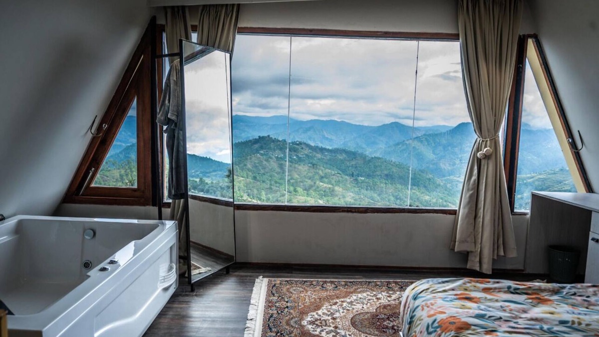 Almora Hotel | Himadvaya- The Himalayan Prism