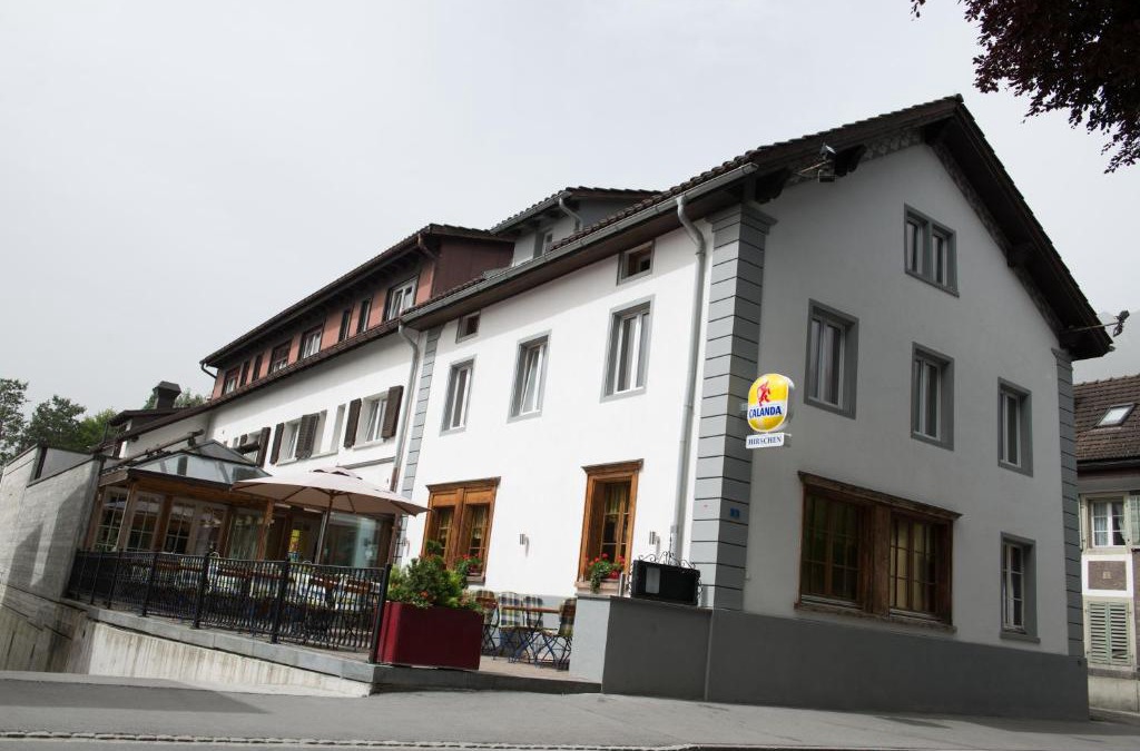 Maienfeld Hotel | Hirschen B&B