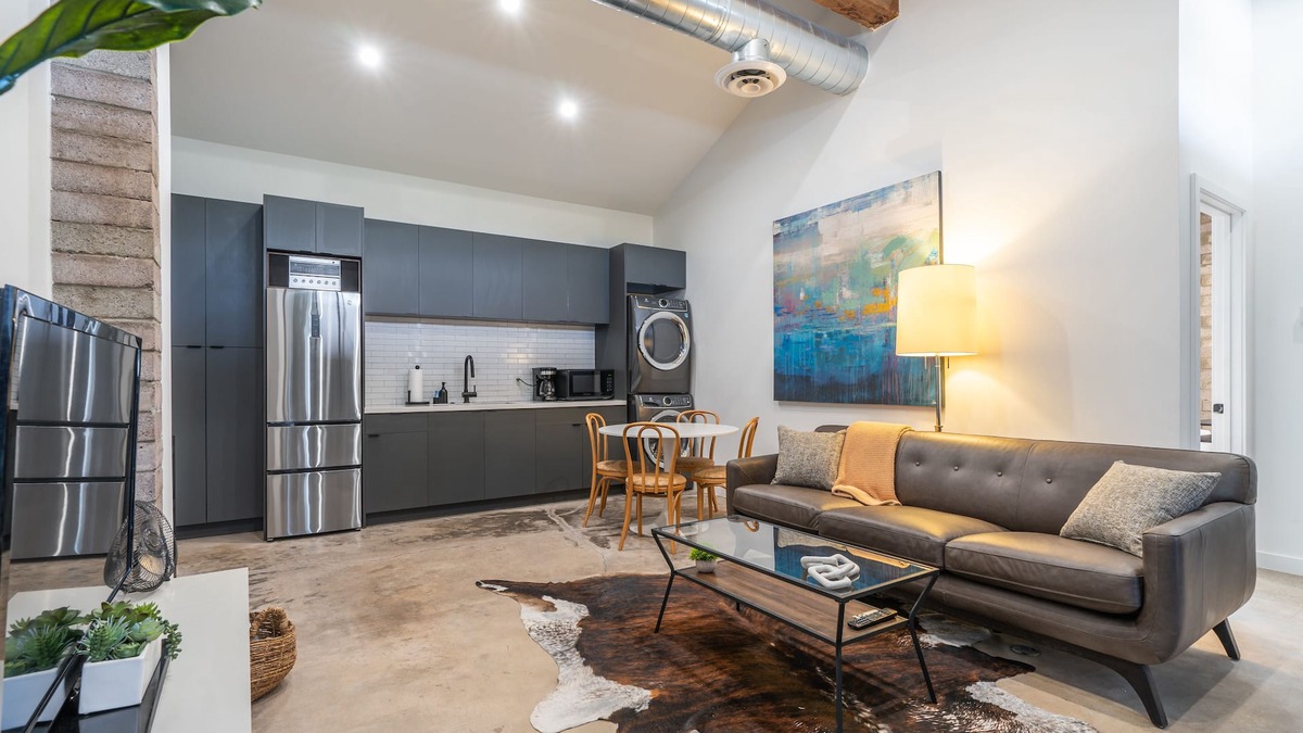 Story House | Historic 2 bed room Casita with private fenced yard