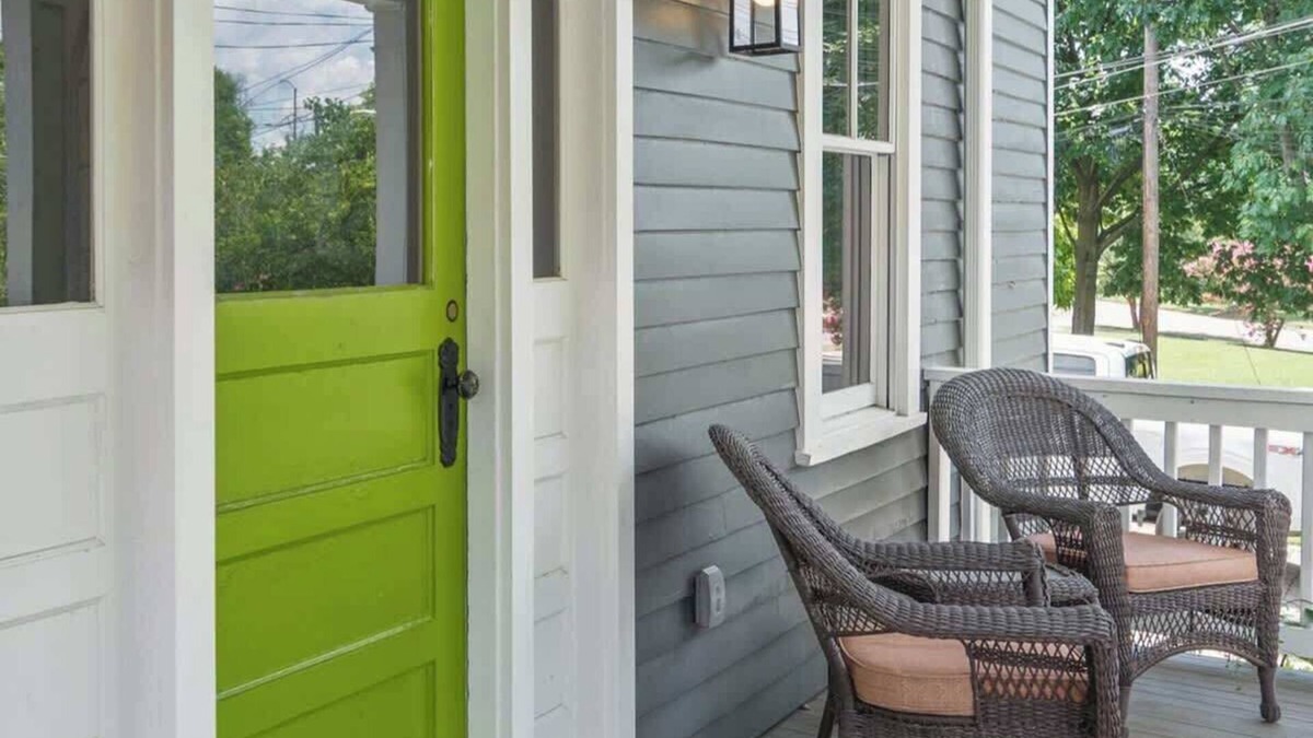 Knoxville House | Historic 4th and Gill Charmer (Mid-Term Available)
