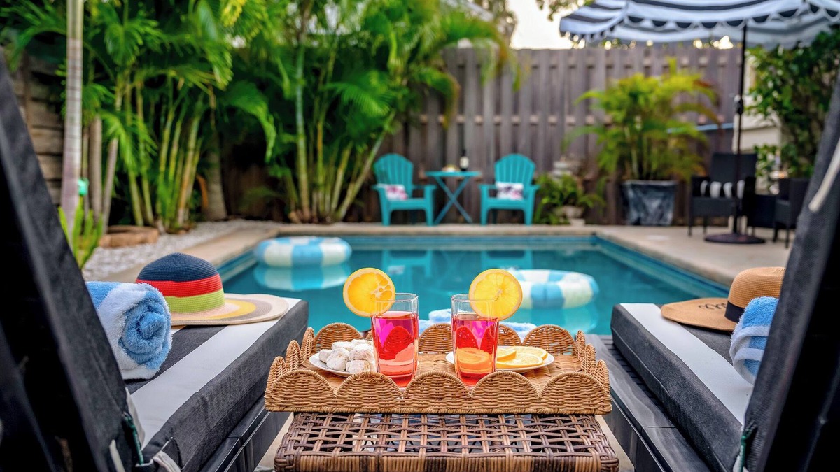 Bradenton House | Historic 6BR Estate w/Heated Saltwater Pool, Game