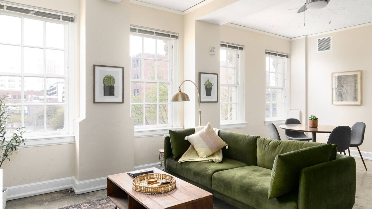 Civil Rights Historic District Apartment | Historic Apt ♥ of DT 5 mins to UAB w/Free Parking