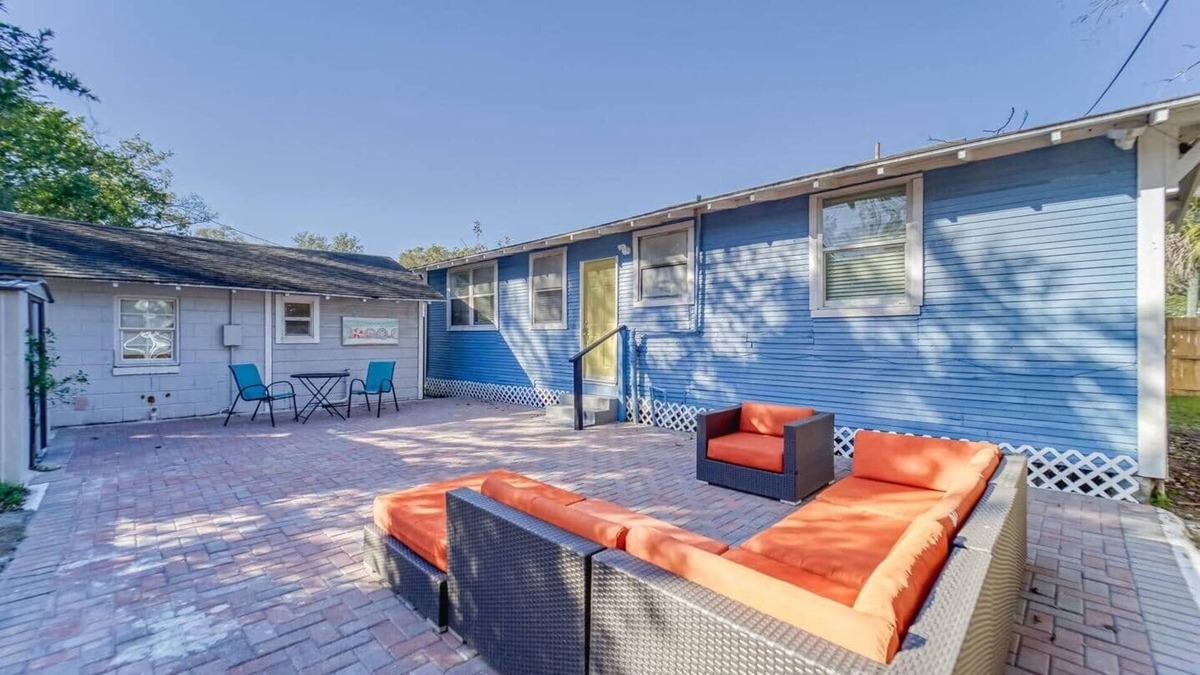 Ybor City House | Historic Bungalow & In-law Suite | Clean & Comfy
