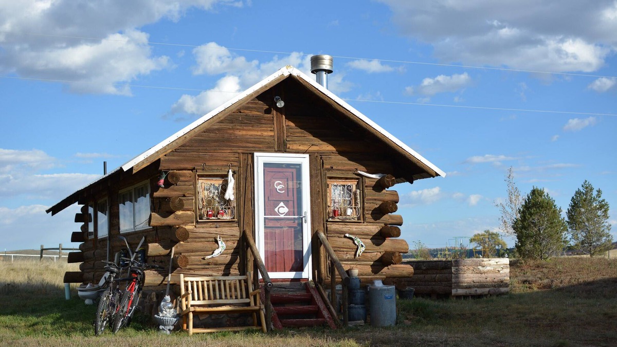 Livermore Cabin | Historic Cabin with Hot tub, Sauna