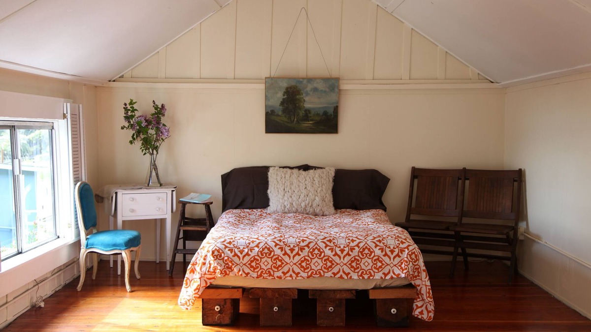 Sausalito House | Historic Carriage House with Beautiful Bay Views