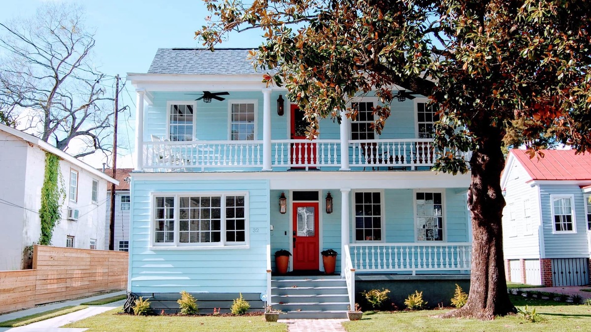 Westside House | Historic Charleston Blue House in downtown Charleston