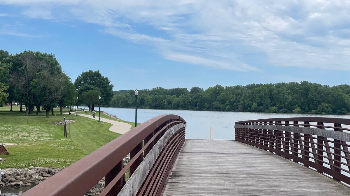 Warsaw House | Historic Charm Meets Lakeside Retreat: Unique Old Town Main Apartment