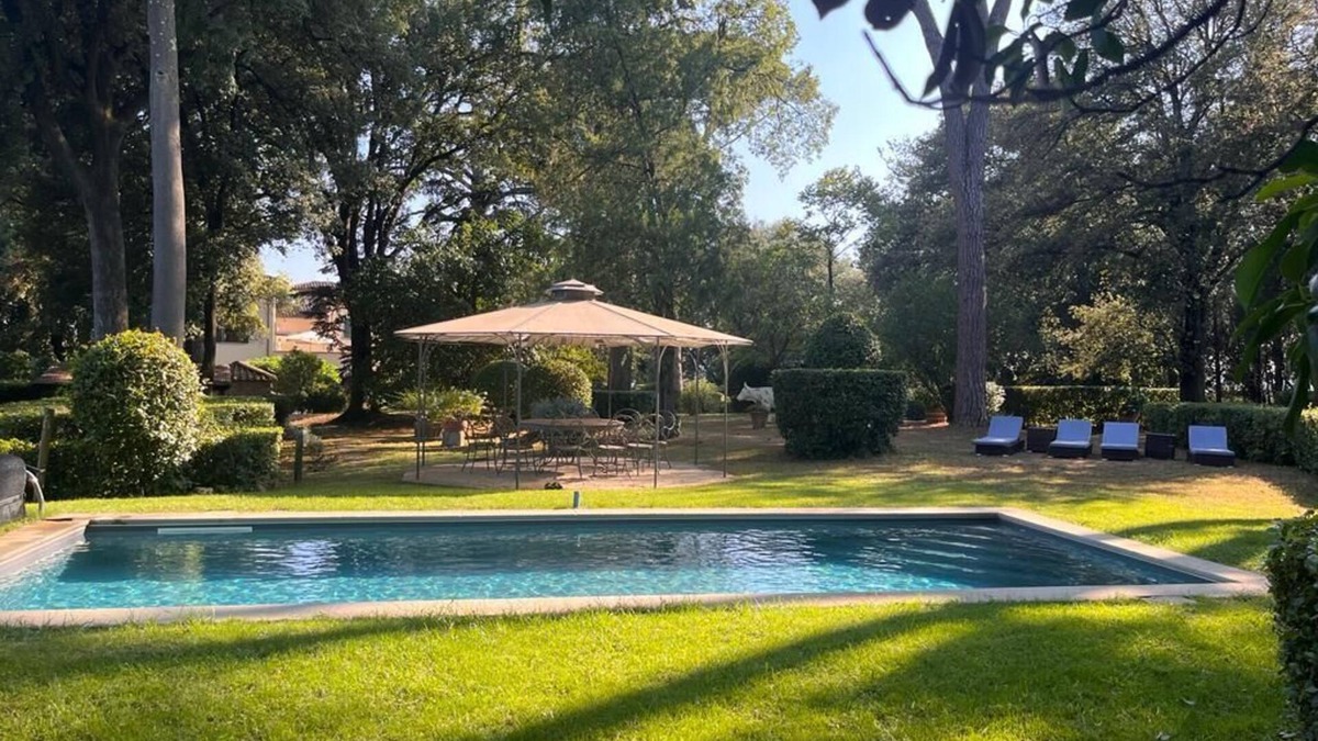 Le Cure Villa | Historic Dante's Manor, 5 Bdr Villa, Pool, Garden, Jacuzzi, AC, 5 min Florence