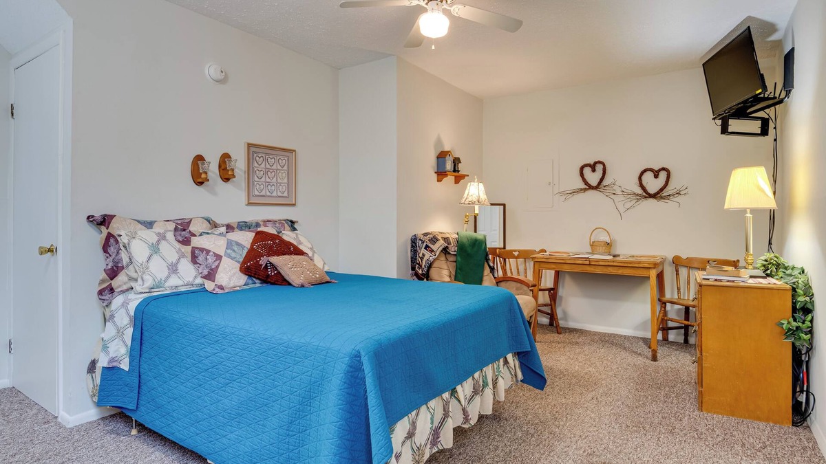 Delphi Apartment | Historic Delphi Studio: Walk to Main St & Creek!
