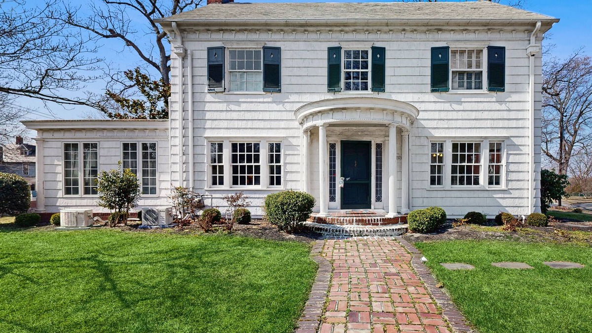 Salisbury House | Historic dog-friendly home with a grassy yard, deck, washer/dryer, & central AC