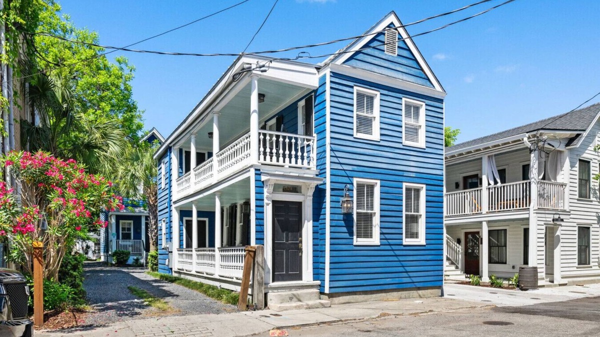 Downtown Charleston House | Historic Downtown Home - Luxury Stay On St Philip
