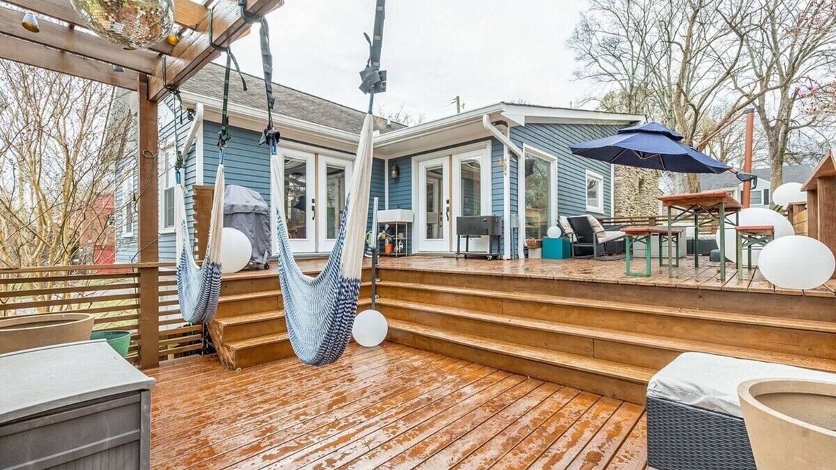 Inglewood House | Historic East Nash Sleeps 4