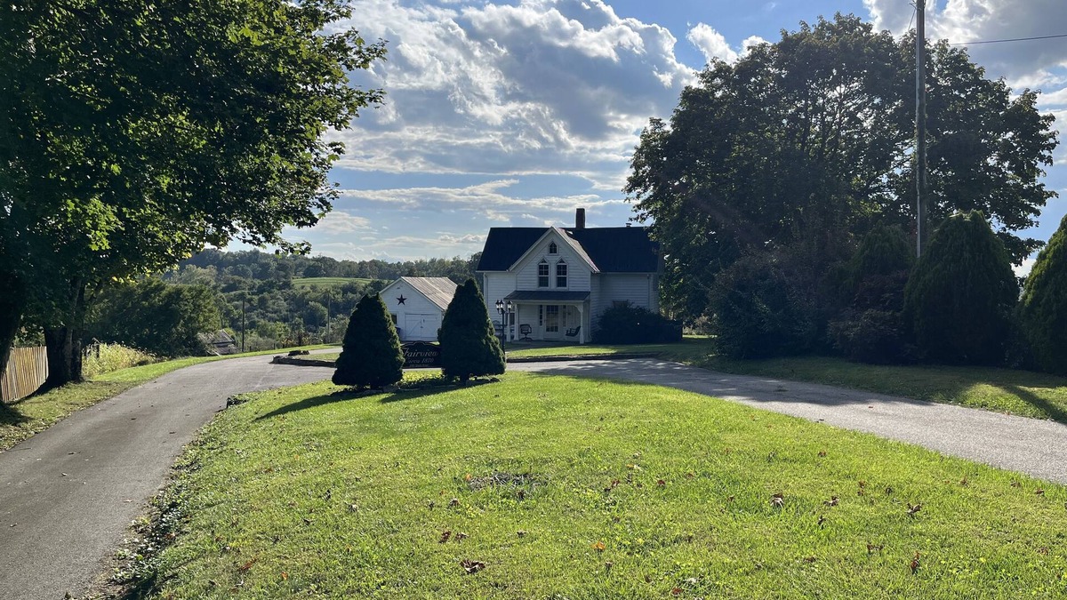 Blacksburg House | Historic farmhouse with amazing views! Close to campus, trails, and farm brewery