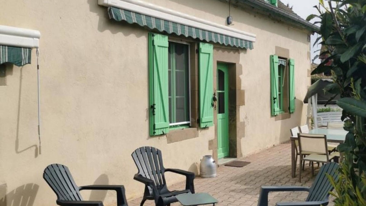 Saint-Aubin-le-Monial Cottage | Historic Farmhouse with Garden, Near Thermal Spa, Sleeps 8