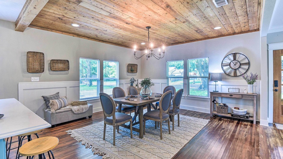 Waxahachie House | Historic + Fully Renovated Waxahachie Home!