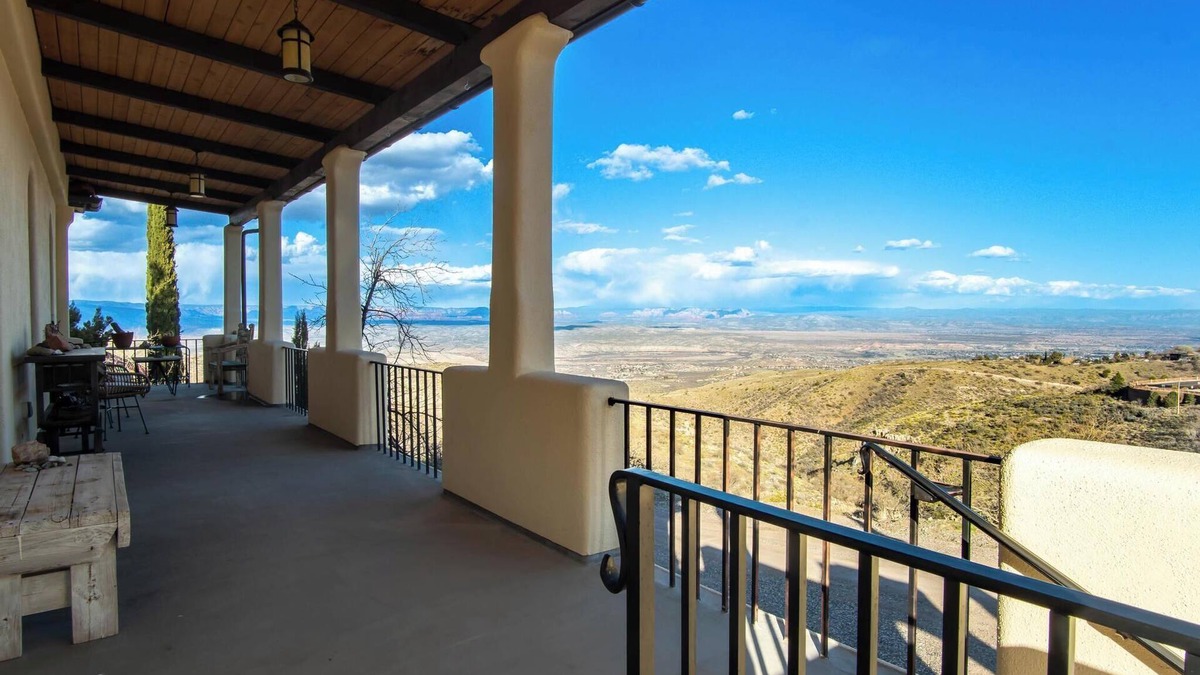 Jerome House | Historic Geode | Sleeps 8 | Close to Sedona
