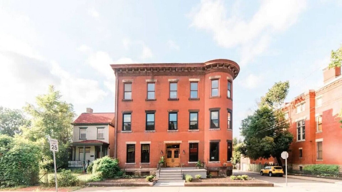 Manchester Apartment | Historic Hamilton Music Hall Studio