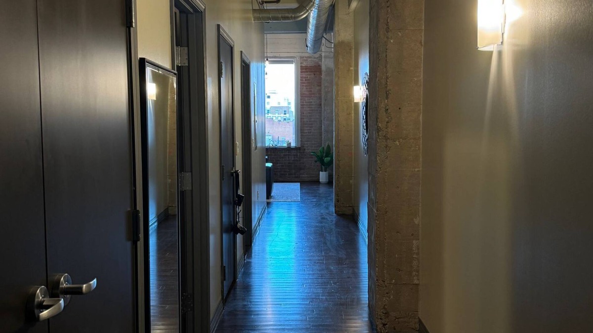 McLean Apartment | Historic Heart of Dallas ll Pool View