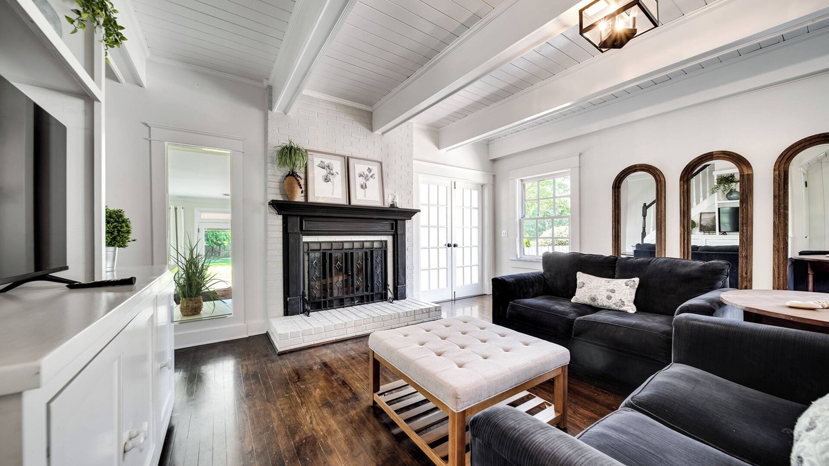 Franklin House | Historic Holloway Haven in DT Franklin w/fire-pit