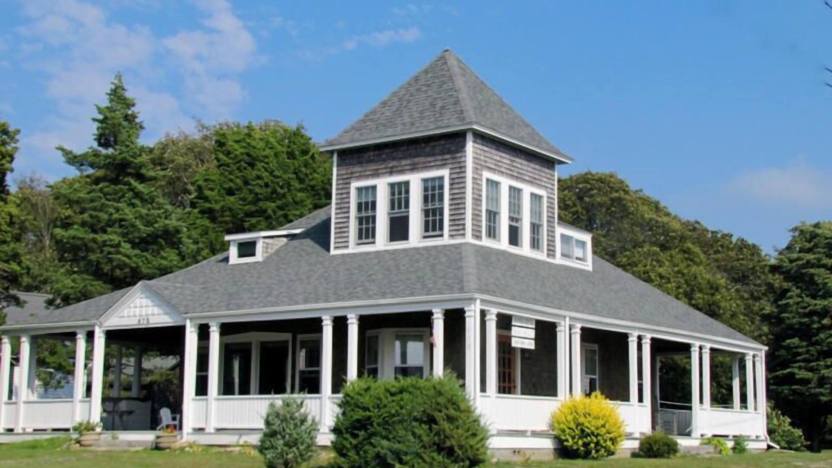 Monument Beach House | Historic Home across from Monument Beach, Central A/C