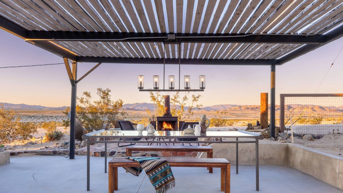Wonder Valley Cabin | Historic Hot Tub Hideaway Sunsets Stars and Views