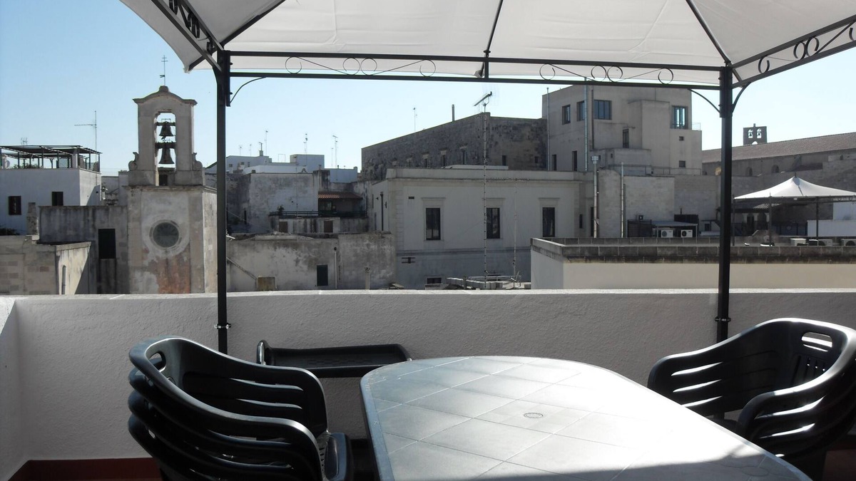 Otranto Historic Centre House | Historic house a few steps from the sea with terrace overlooking the castle