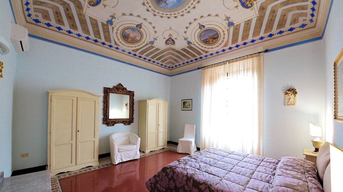Monsummano Terme Apartment | Historic house with garden in front of the Grotta Giusti Thermal pool near Lucca