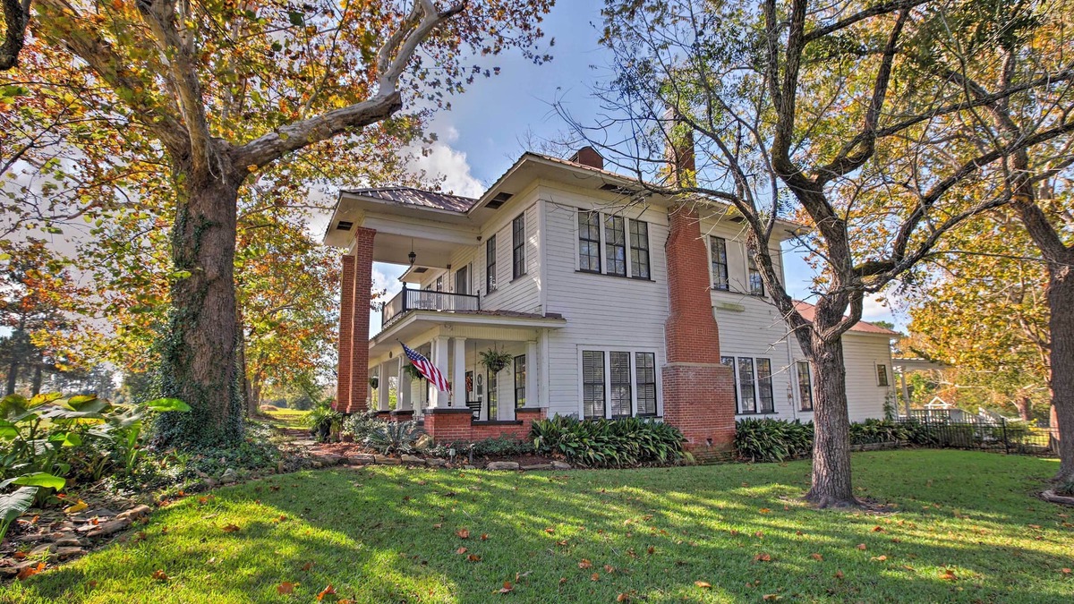 Huntington House | Historic Huntington Home w/Pond & Flower Gardens!