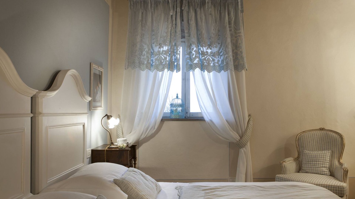San Pietro in Bossolo Villa | historic home in the heart of the Chianti room Del Riccio