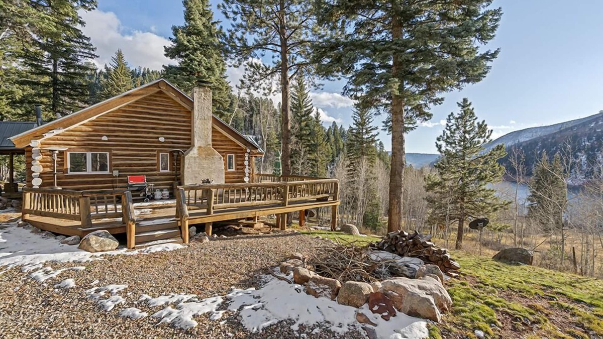 Durango - Purgatory House | Historic Log Cabin, Incredible Lake Views, Pet Friendly!