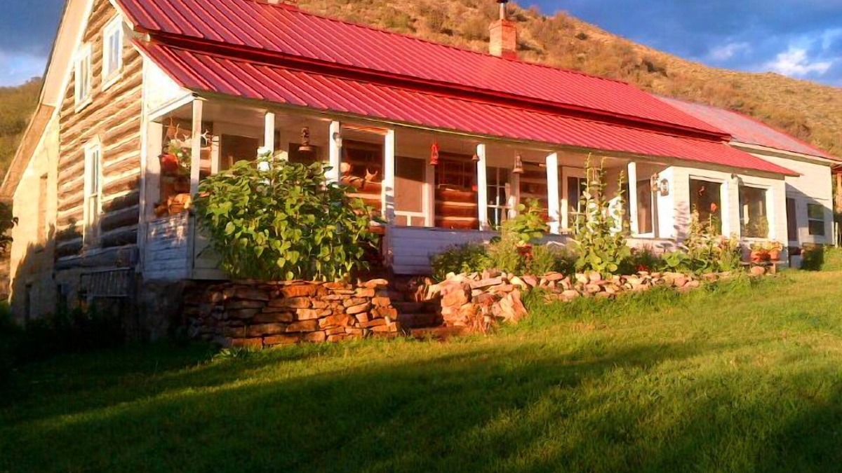 Savery Other | Historic Log Ranch-House Joining 1000's of Acres of Public Land