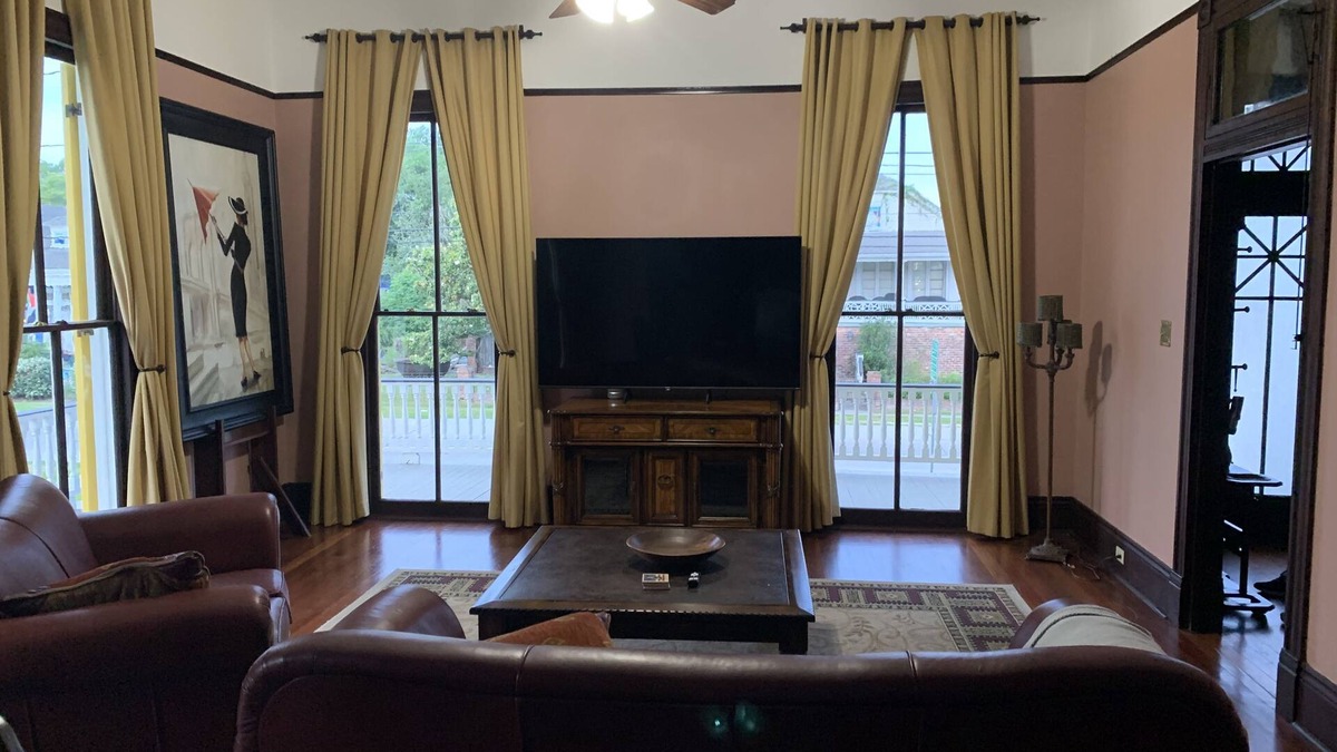 Arabi House | Historic Mansion, Five Miles from French Quarter