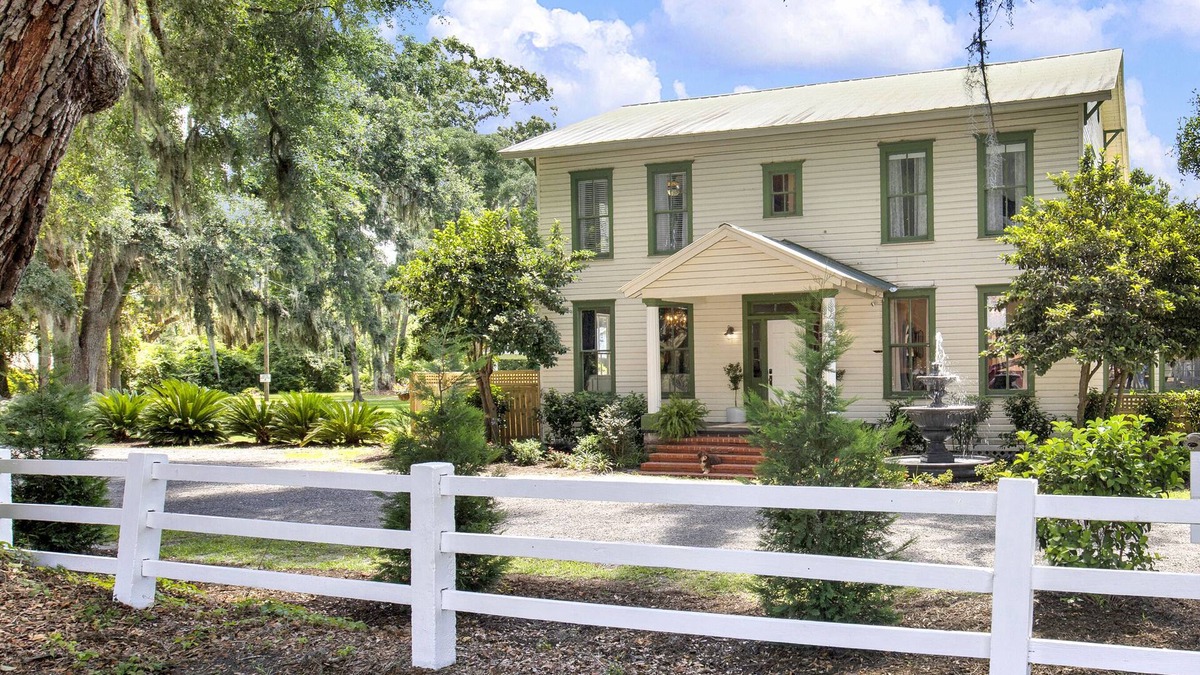 Townsend House | Historic McIntosh Manor