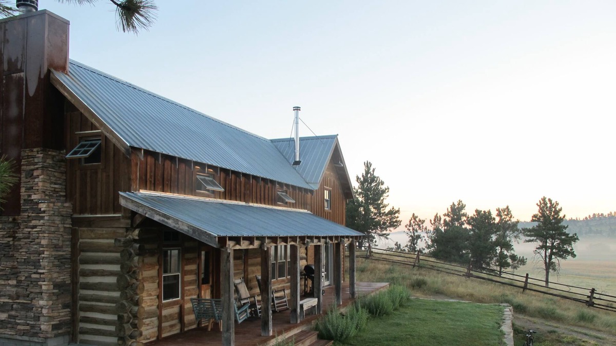 Roundup Cabin | Historic - Modern - Artist Cabin on remote private ranch