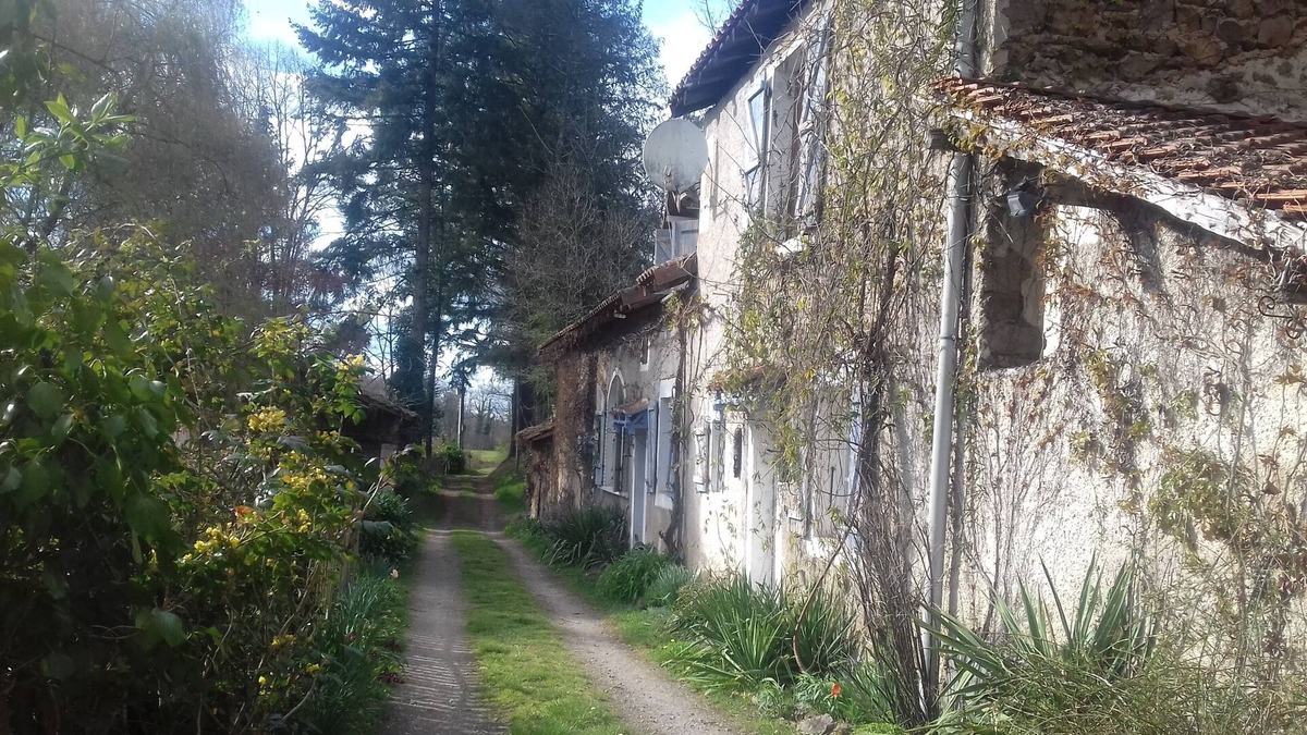 Chassenon House | Historic Moulin in the heart of the French countryside